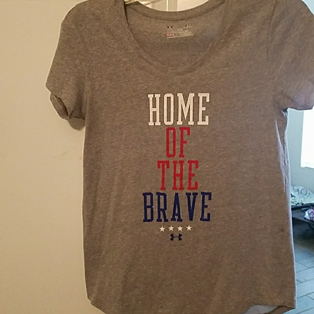 Under Armour graphic tee